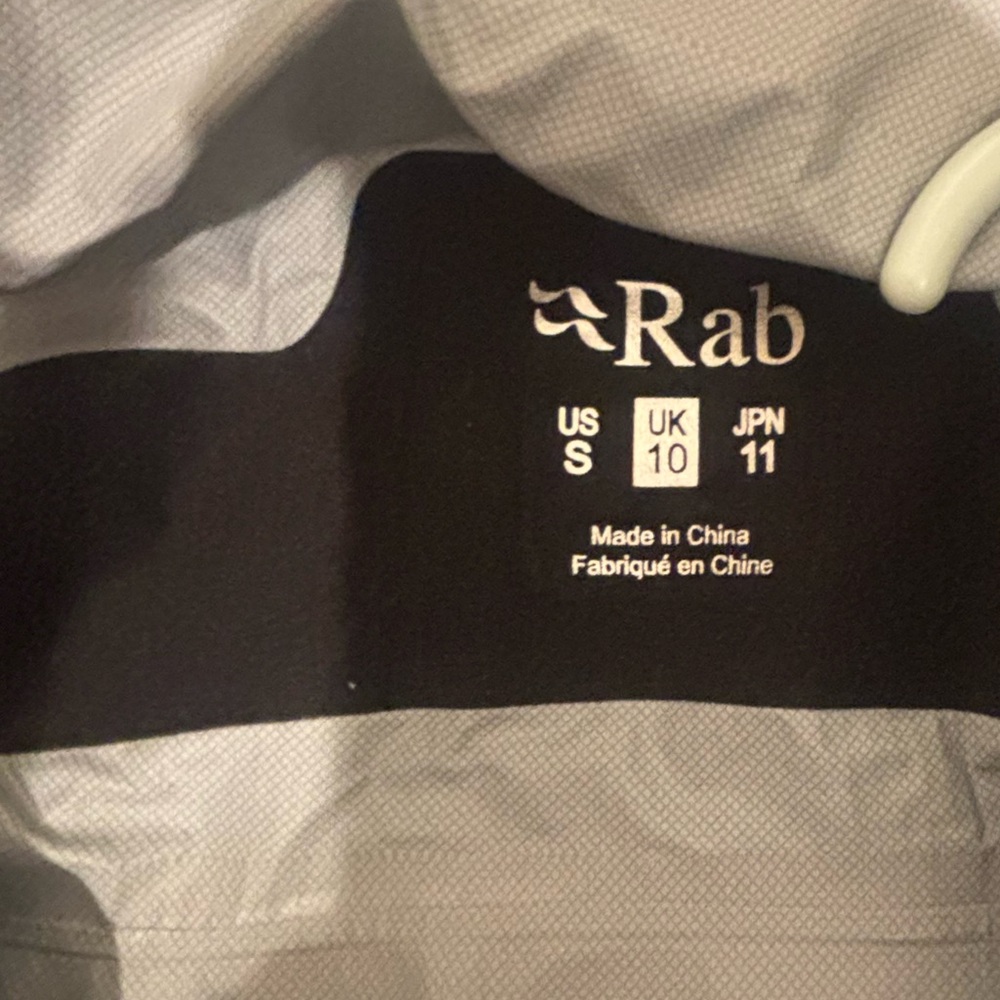 Rab downpour 2.0 Perfect condition Women's Blue Hooded Rain Jacket Xsmall - Picture 6 of 6